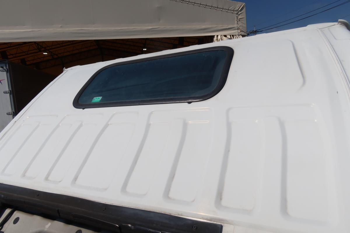 10尺平ボディー スイングゲート付き 積載2000kg|中古トラックの販売・買取・査定のアイナビ