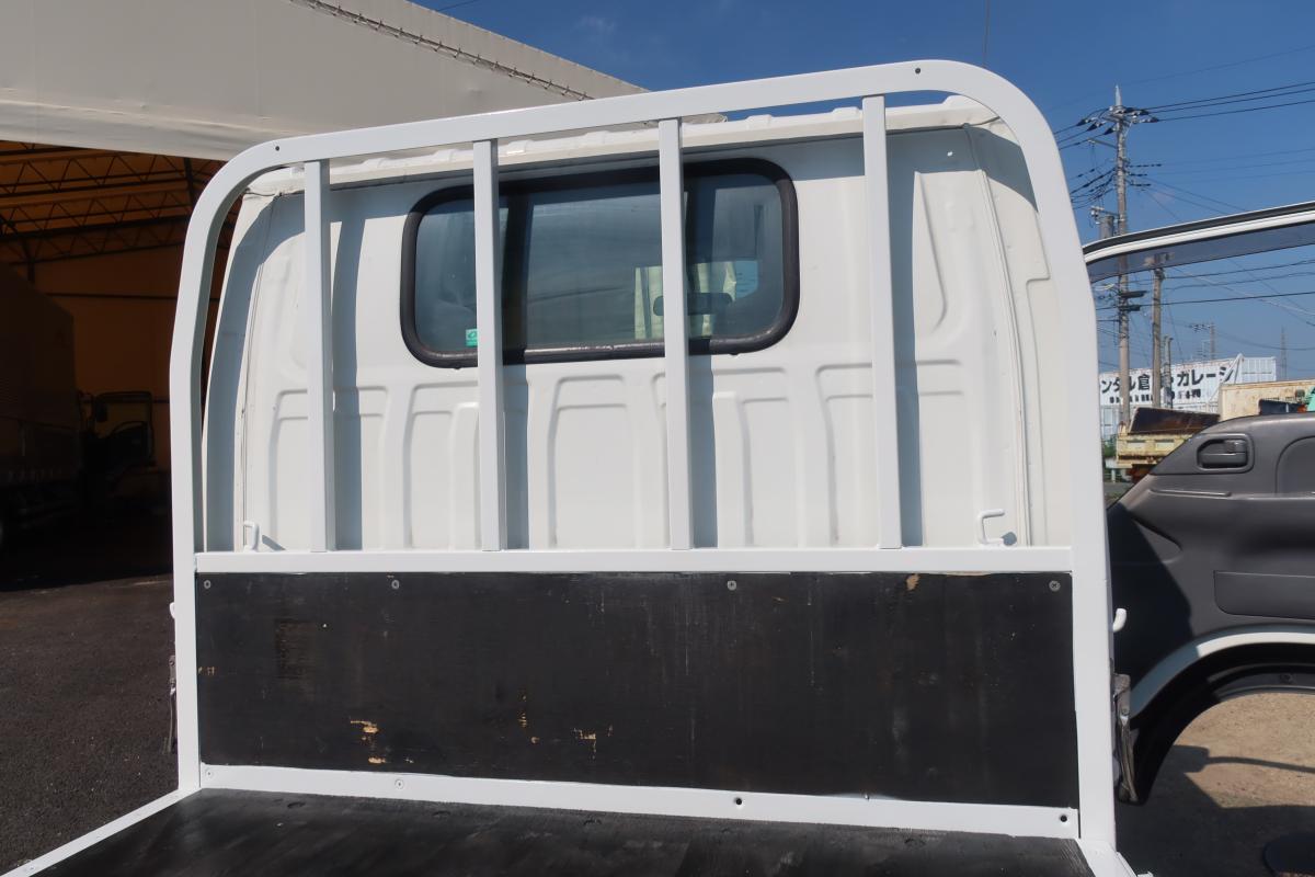 10尺平ボディー スイングゲート付き 積載2000kg|中古トラックの販売・買取・査定のアイナビ