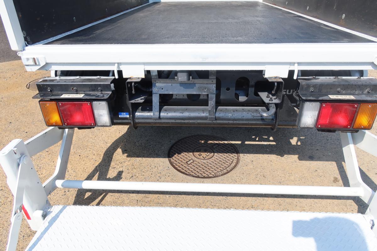 10尺平ボディー スイングゲート付き 積載2000kg|中古トラックの販売・買取・査定のアイナビ