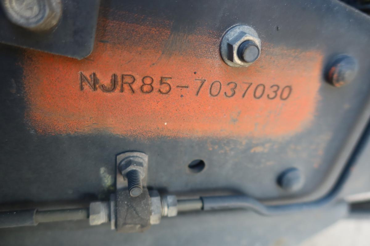 10尺平ボディー スイングゲート付き 積載2000kg|中古トラックの販売・買取・査定のアイナビ