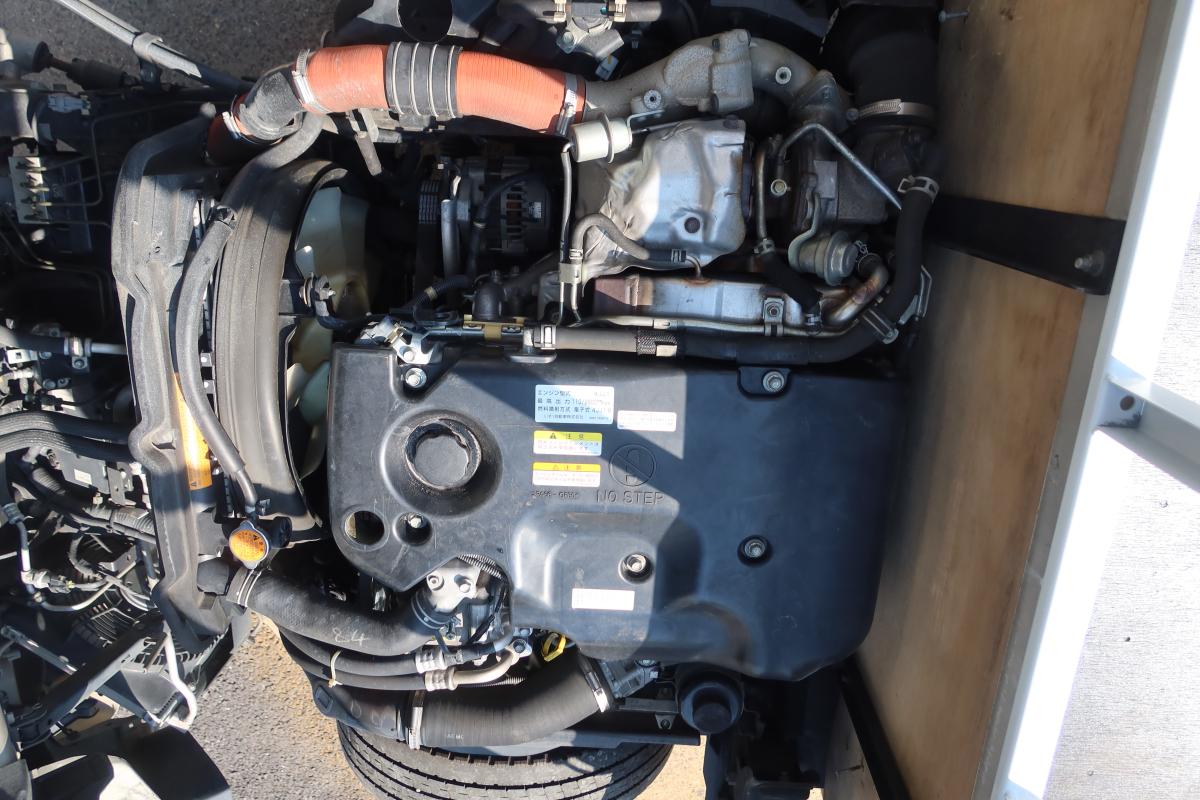 10尺平ボディー スイングゲート付き 積載2000kg|中古トラックの販売・買取・査定のアイナビ