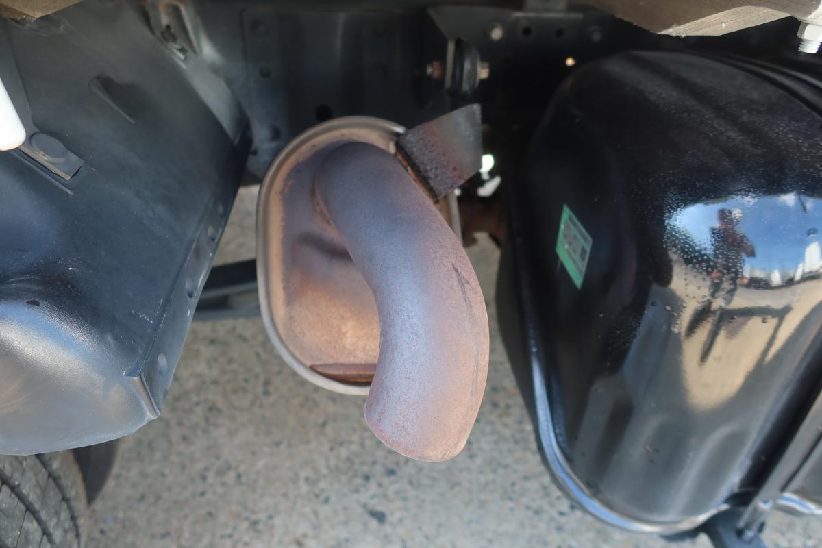 10尺平ボディー スイングゲート付き 積載2000kg|中古トラックの販売・買取・査定のアイナビ