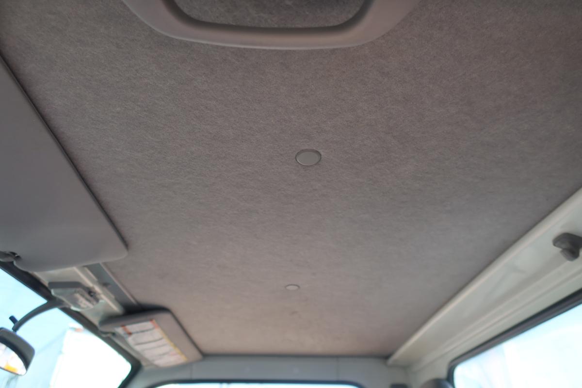 10尺平ボディー スイングゲート付き 積載2000kg|中古トラックの販売・買取・査定のアイナビ