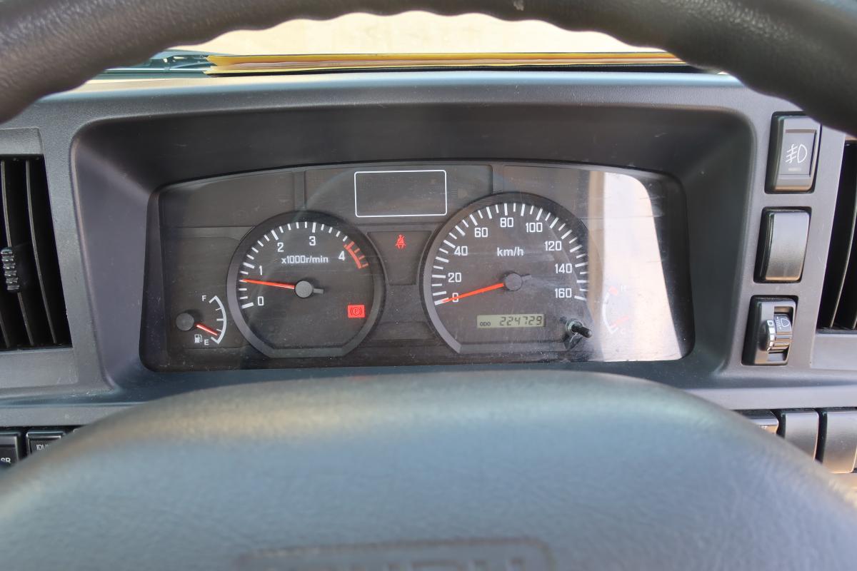 10尺平ボディー スイングゲート付き 積載2000kg|中古トラックの販売・買取・査定のアイナビ