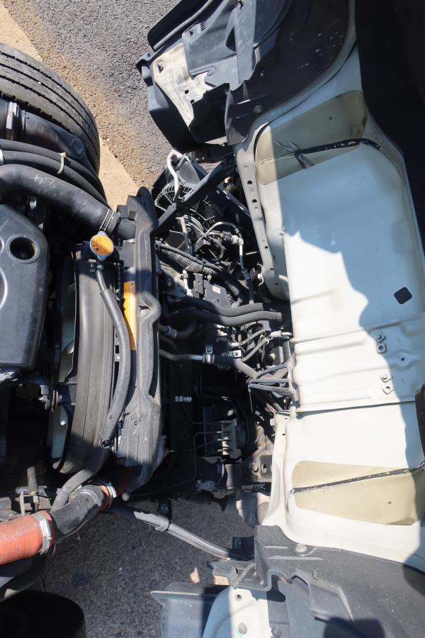 10尺平ボディー スイングゲート付き 積載2000kg|中古トラックの販売・買取・査定のアイナビ