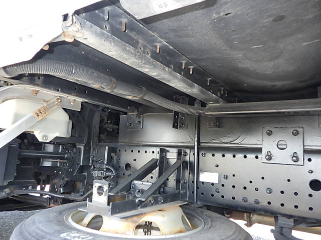 いすゞ 令和1年式 跳ね上げゲート付 4tウィング|中古トラックの販売・買取・査定のアイナビ