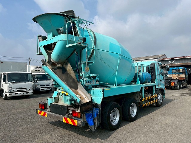 増トン★11トン積載★3軸2デフ★KYB製・8.9立米★ワンオーナー|中古トラックの販売・買取・査定のアイナビ