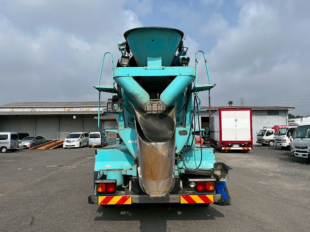 増トン★11トン積載★3軸2デフ★KYB製・8.9立米★ワンオーナー|中古トラックの販売・買取・査定のアイナビ