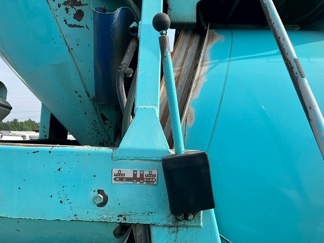 増トン★11トン積載★3軸2デフ★KYB製・8.9立米★ワンオーナー|中古トラックの販売・買取・査定のアイナビ