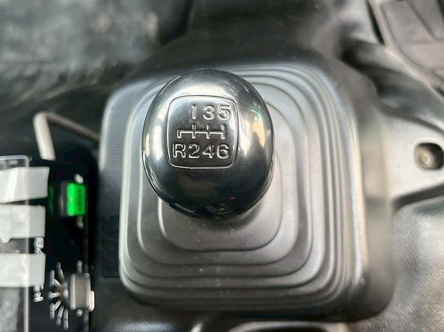 増トン★11トン積載★3軸2デフ★KYB製・8.9立米★ワンオーナー|中古トラックの販売・買取・査定のアイナビ