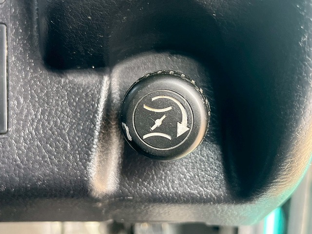 増トン★11トン積載★3軸2デフ★KYB製・8.9立米★ワンオーナー|中古トラックの販売・買取・査定のアイナビ