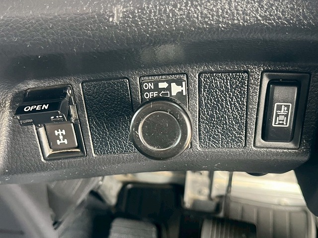 増トン★11トン積載★3軸2デフ★KYB製・8.9立米★ワンオーナー|中古トラックの販売・買取・査定のアイナビ