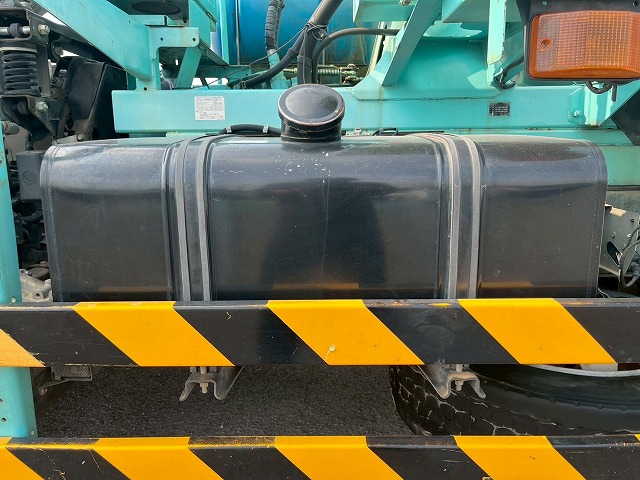 増トン★11トン積載★3軸2デフ★KYB製・8.9立米★ワンオーナー|中古トラックの販売・買取・査定のアイナビ