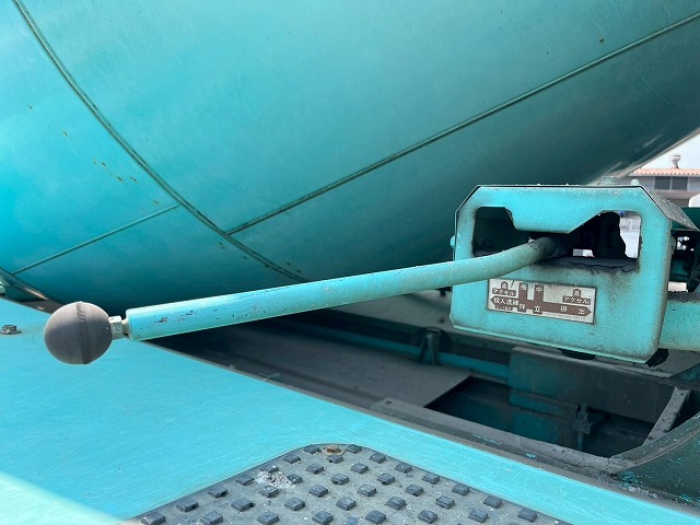 増トン車★11トン積載★3軸2デフ★KYB製・8.9立米★ワンオーナー|中古トラックの販売・買取・査定のアイナビ