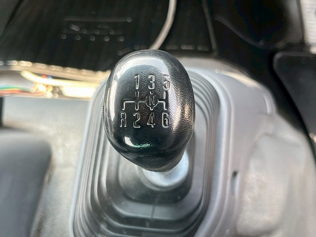 増トン車★11トン積載★3軸2デフ★KYB製・8.9立米★ワンオーナー|中古トラックの販売・買取・査定のアイナビ