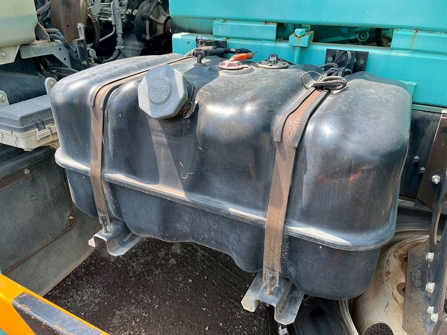 増トン車★11トン積載★3軸2デフ★KYB製・8.9立米★ワンオーナー|中古トラックの販売・買取・査定のアイナビ