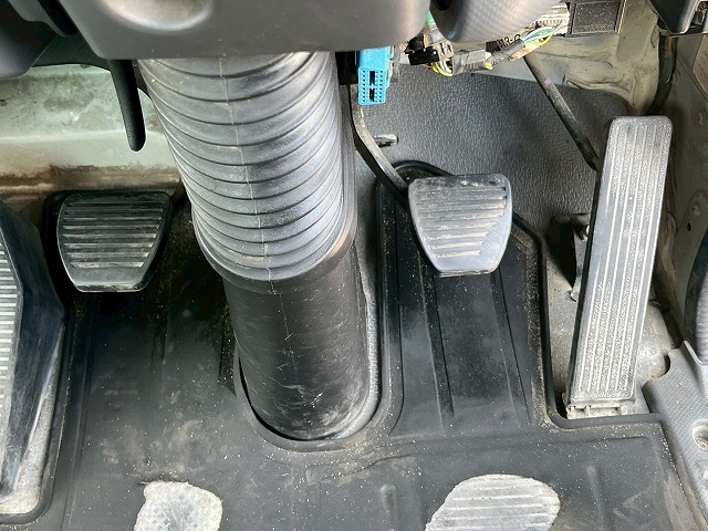 増トン車★11トン積載★3軸2デフ★KYB製・8.9立米★ワンオーナー|中古トラックの販売・買取・査定のアイナビ