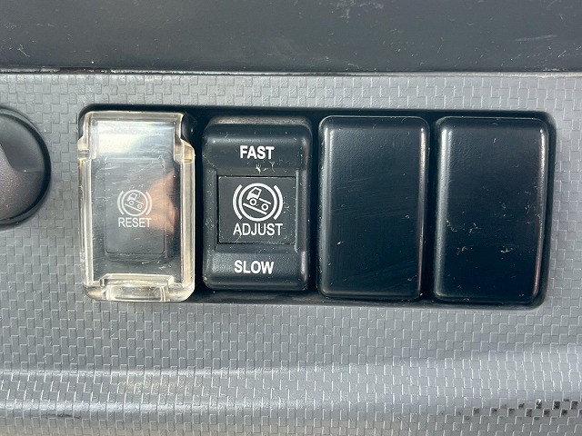 増トン車★11トン積載★3軸2デフ★KYB製・8.9立米★ワンオーナー|中古トラックの販売・買取・査定のアイナビ