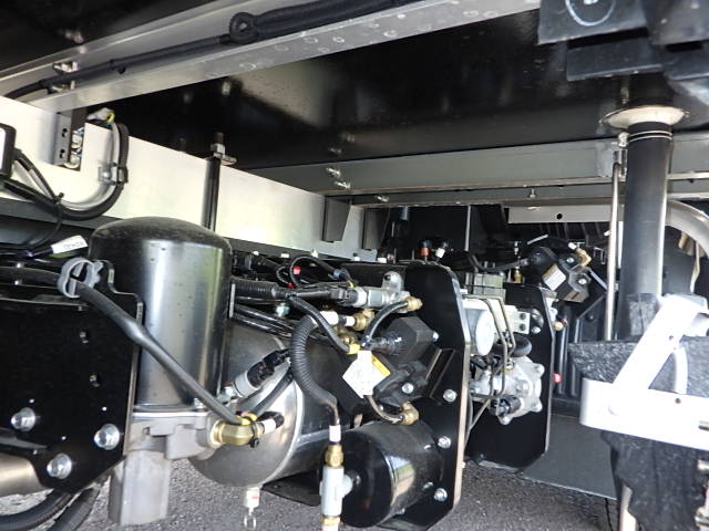 日野 令和7年式 格納ゲート付き 冷凍バン 車検付き|中古トラックの販売・買取・査定のアイナビ