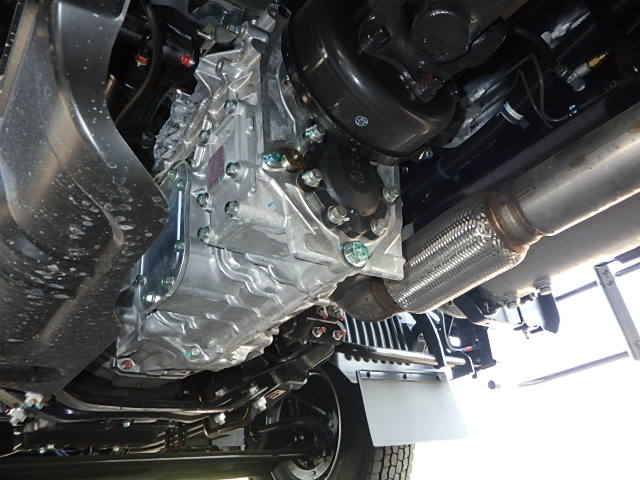 日野 令和7年式 格納ゲート付き 冷凍バン 車検付き|中古トラックの販売・買取・査定のアイナビ