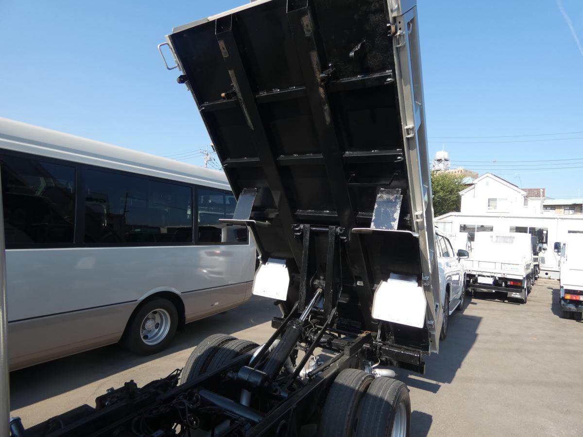 H24 キャンター ダンプ 2トン マニュアル　250829|中古トラックの販売・買取・査定のアイナビ