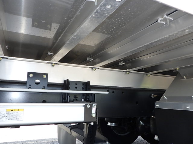 日野 令和7年式 格納ゲート付き 冷凍バン 車検付き|中古トラックの販売・買取・査定のアイナビ