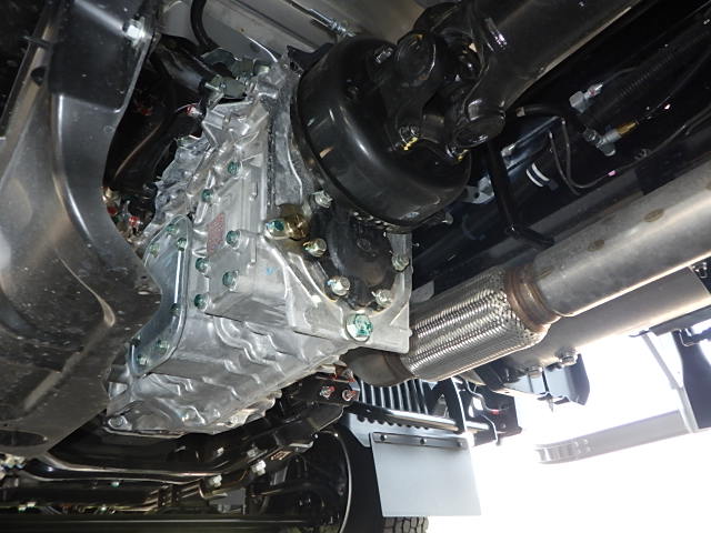 日野 令和7年式 格納ゲート付き 冷凍バン 車検付き|中古トラックの販売・買取・査定のアイナビ