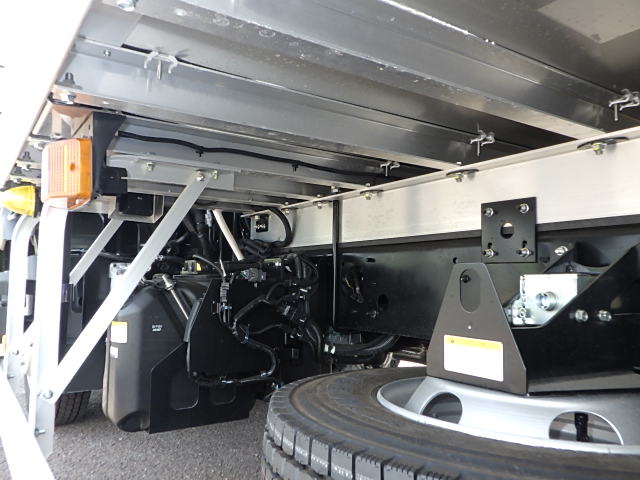 日野 令和7年式 格納ゲート付き 冷凍バン 車検付き|中古トラックの販売・買取・査定のアイナビ