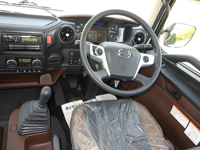 日野 令和7年式 格納ゲート付き 冷凍バン 車検付き|中古トラックの販売・買取・査定のアイナビ