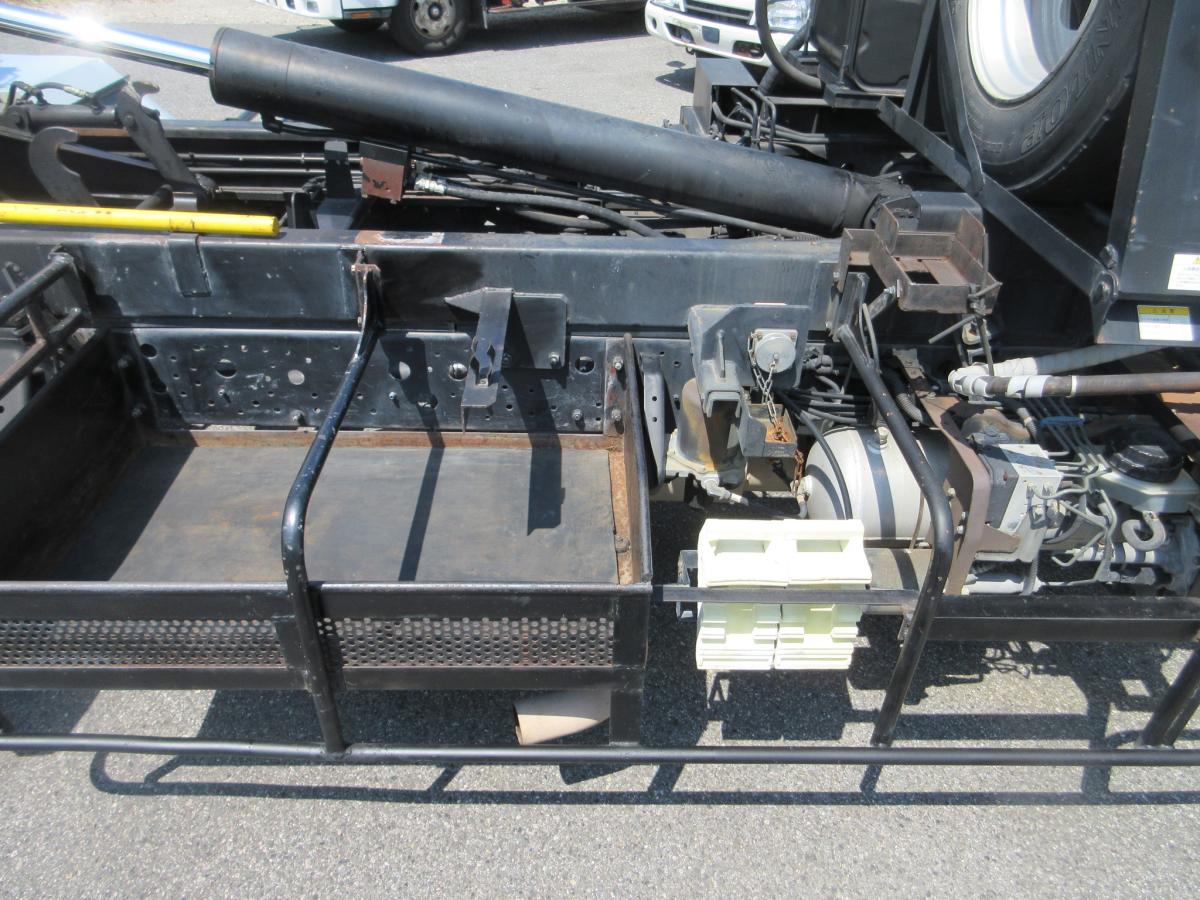 脱着装置付コンテナ専用車 プレスコンテナ フジマイティ―製|中古トラックの販売・買取・査定のアイナビ