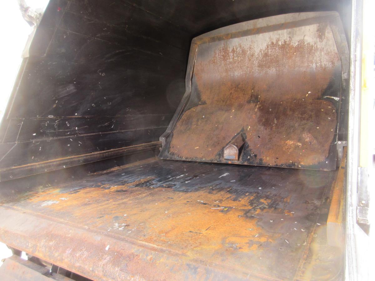 脱着装置付コンテナ専用車 プレスコンテナ フジマイティ―製|中古トラックの販売・買取・査定のアイナビ