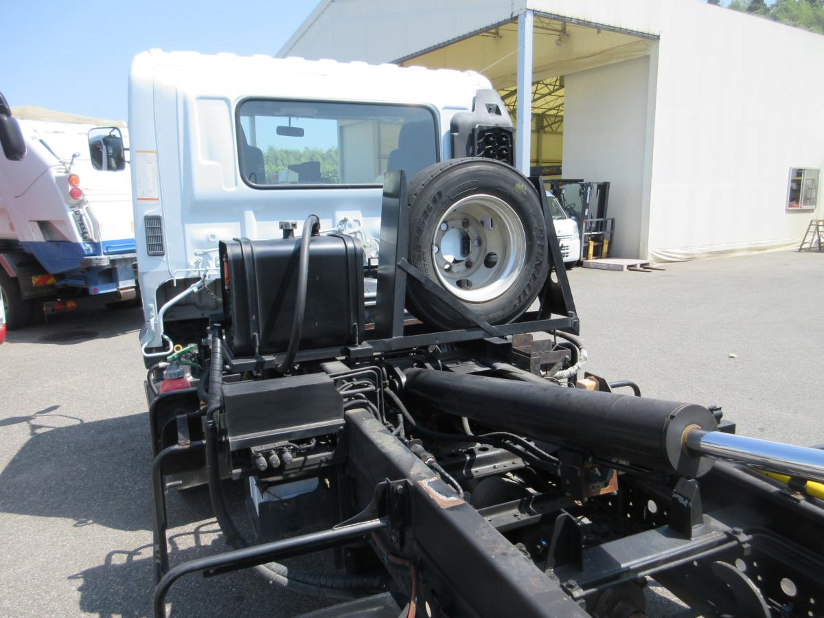 脱着装置付コンテナ専用車 プレスコンテナ フジマイティ―製|中古トラックの販売・買取・査定のアイナビ