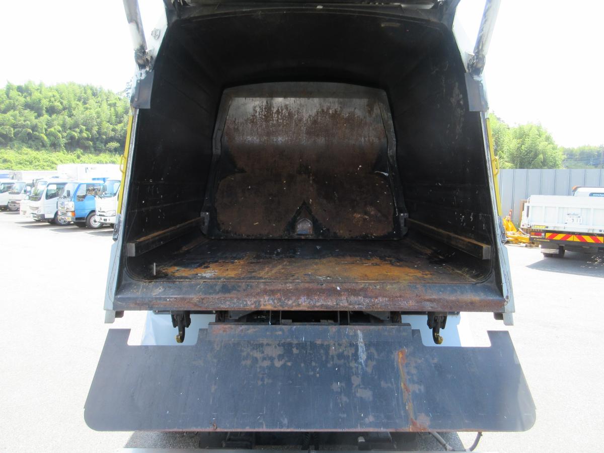 脱着装置付コンテナ専用車 プレスコンテナ フジマイティ―製|中古トラックの販売・買取・査定のアイナビ