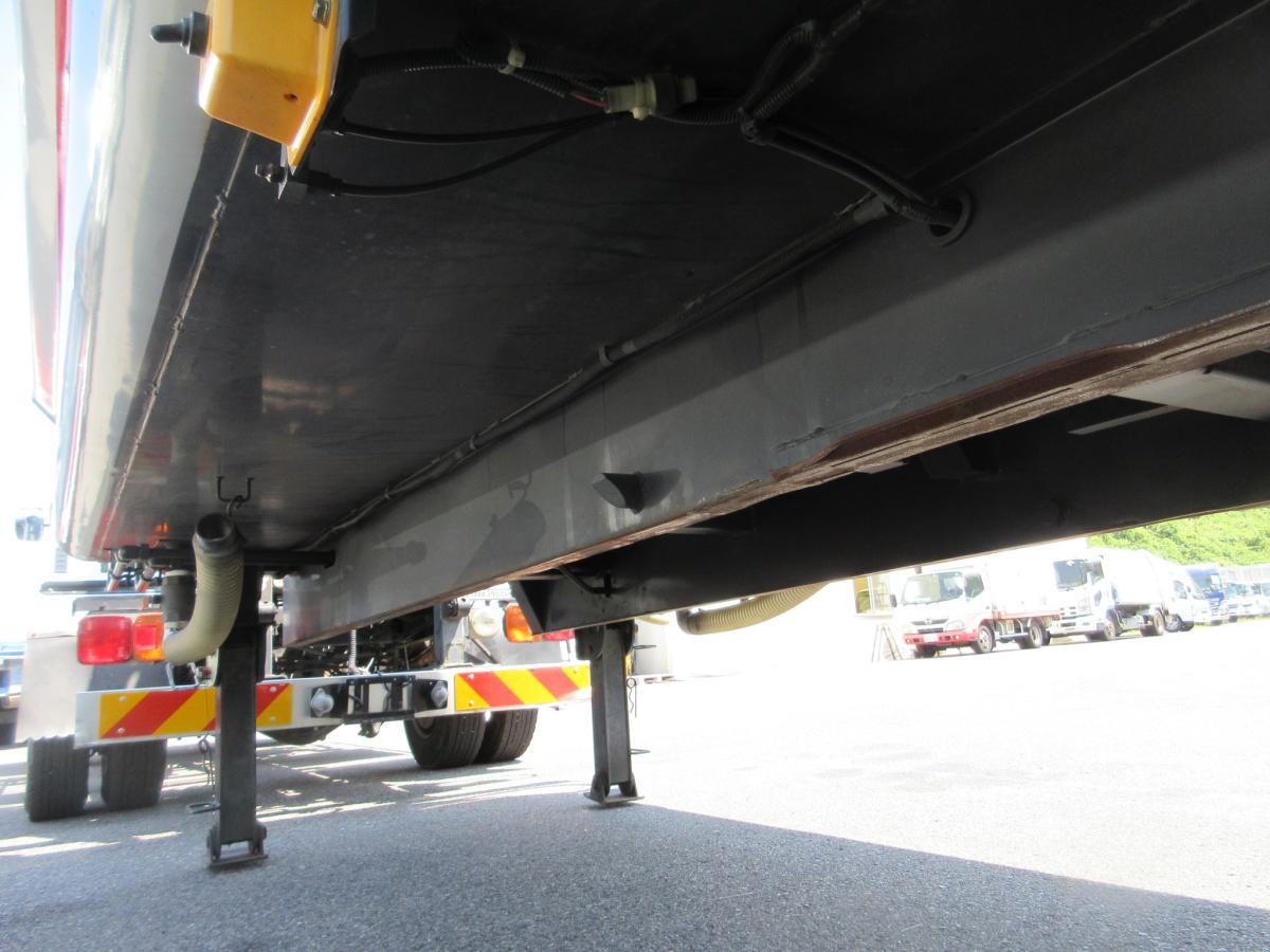 脱着装置付コンテナ専用車 プレスコンテナ フジマイティ―製|中古トラックの販売・買取・査定のアイナビ