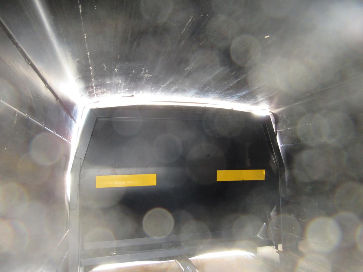 脱着装置付コンテナ専用車 プレスコンテナ フジマイティ―製|中古トラックの販売・買取・査定のアイナビ