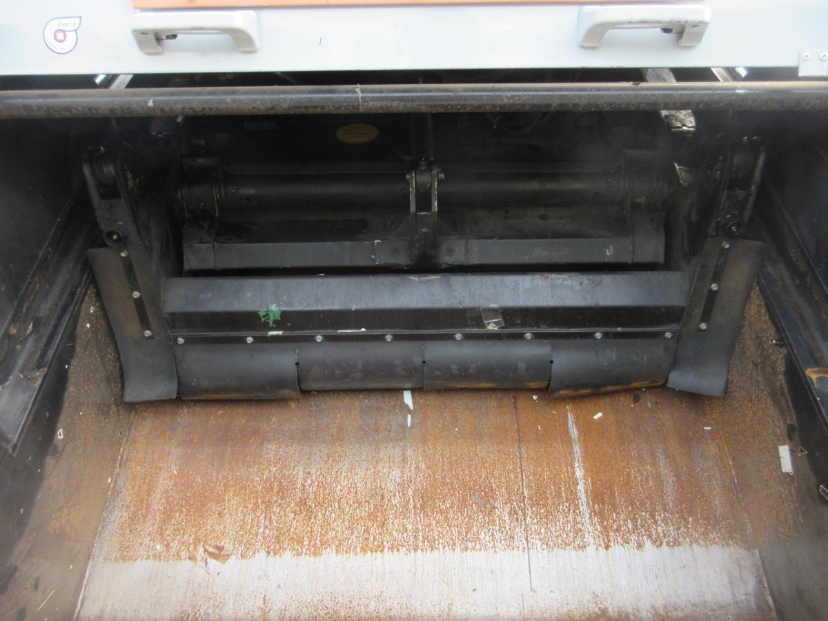 脱着装置付コンテナ専用車 プレスコンテナ フジマイティ―製|中古トラックの販売・買取・査定のアイナビ