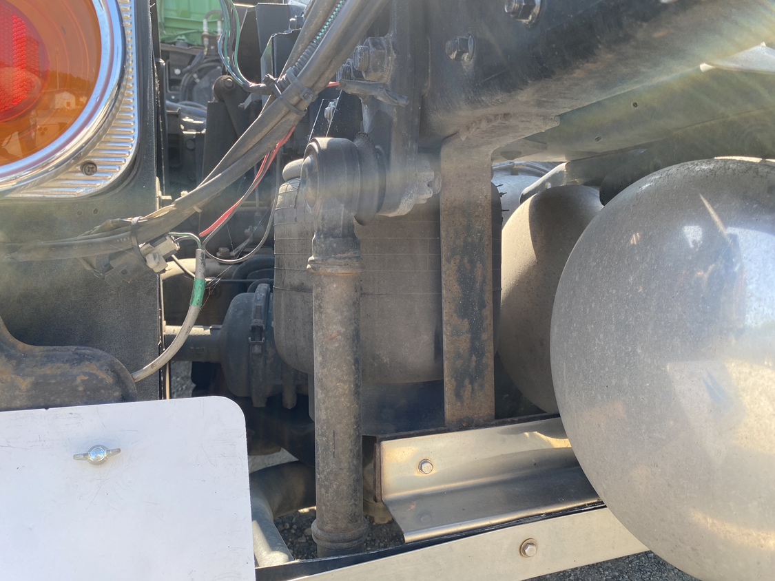 H26年式、スーパーグレート2軸カプラトラクタ、車検付|中古トラックの販売・買取・査定のアイナビ