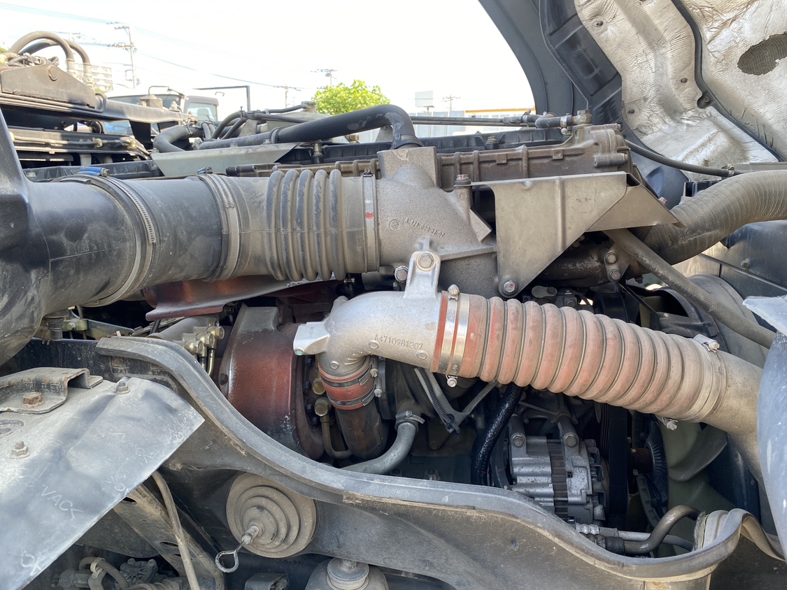 H26年式、スーパーグレート2軸カプラトラクタ、車検付|中古トラックの販売・買取・査定のアイナビ