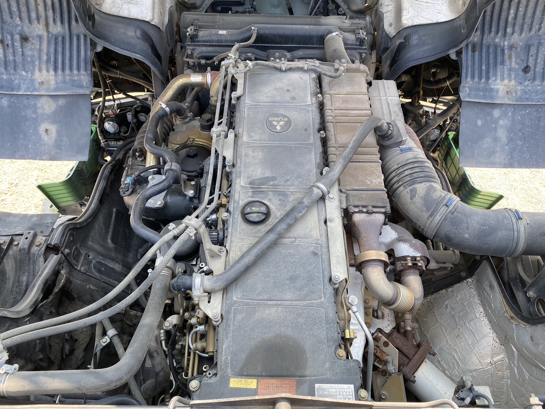 H26年式、スーパーグレート2軸カプラトラクタ、車検付|中古トラックの販売・買取・査定のアイナビ