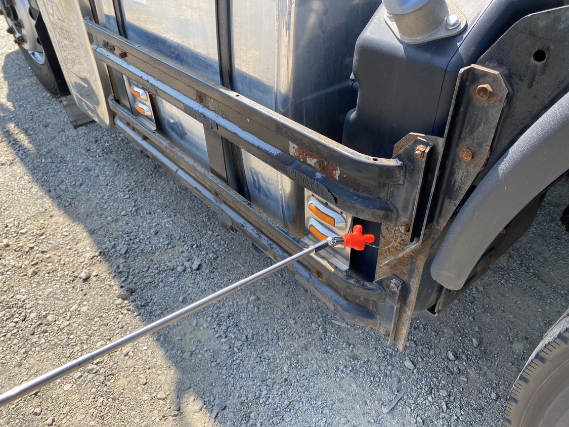 H26年式、スーパーグレート2軸カプラトラクタ、車検付|中古トラックの販売・買取・査定のアイナビ