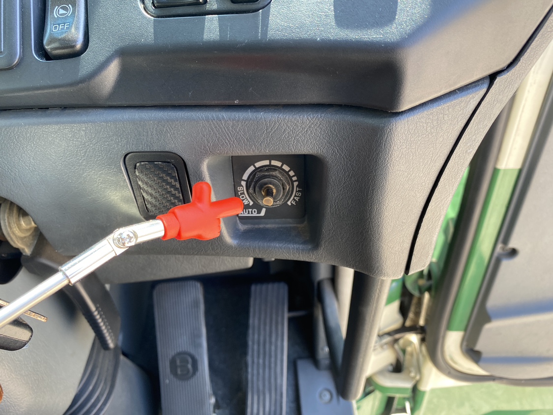 H26年式、スーパーグレート2軸カプラトラクタ、車検付|中古トラックの販売・買取・査定のアイナビ