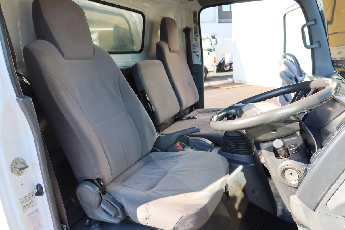 ワイドロング平ボディー 積載4600kg 床鉄板張り 車検付き|中古トラックの販売・買取・査定のアイナビ