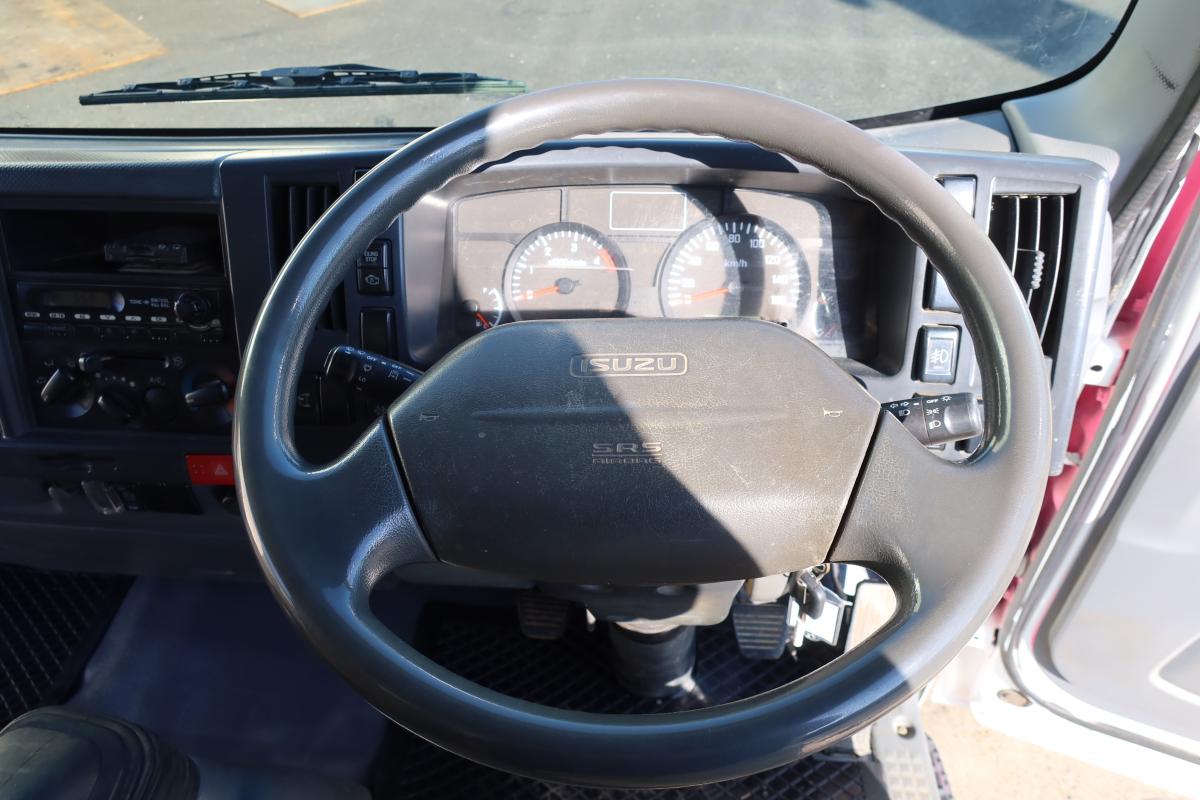 ワイドロング平ボディー 積載4600kg 床鉄板張り 車検付き|中古トラックの販売・買取・査定のアイナビ