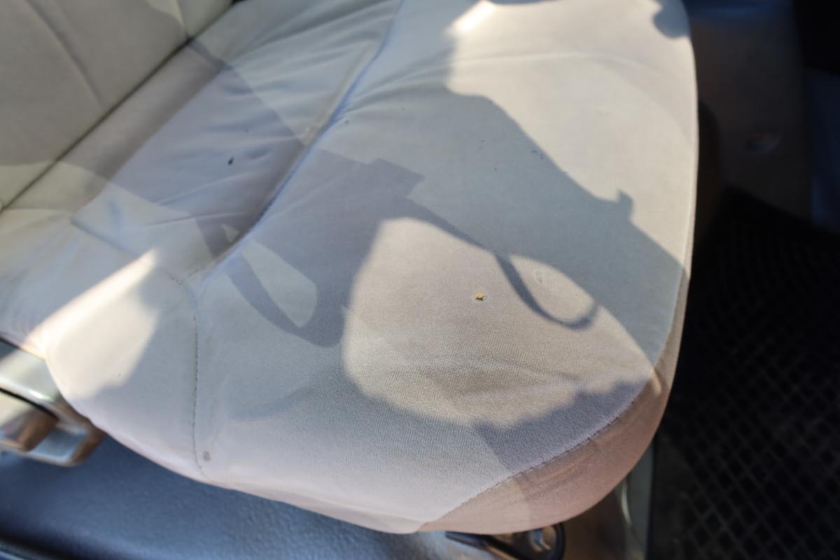 ワイドロング平ボディー 積載4600kg 床鉄板張り 車検付き|中古トラックの販売・買取・査定のアイナビ