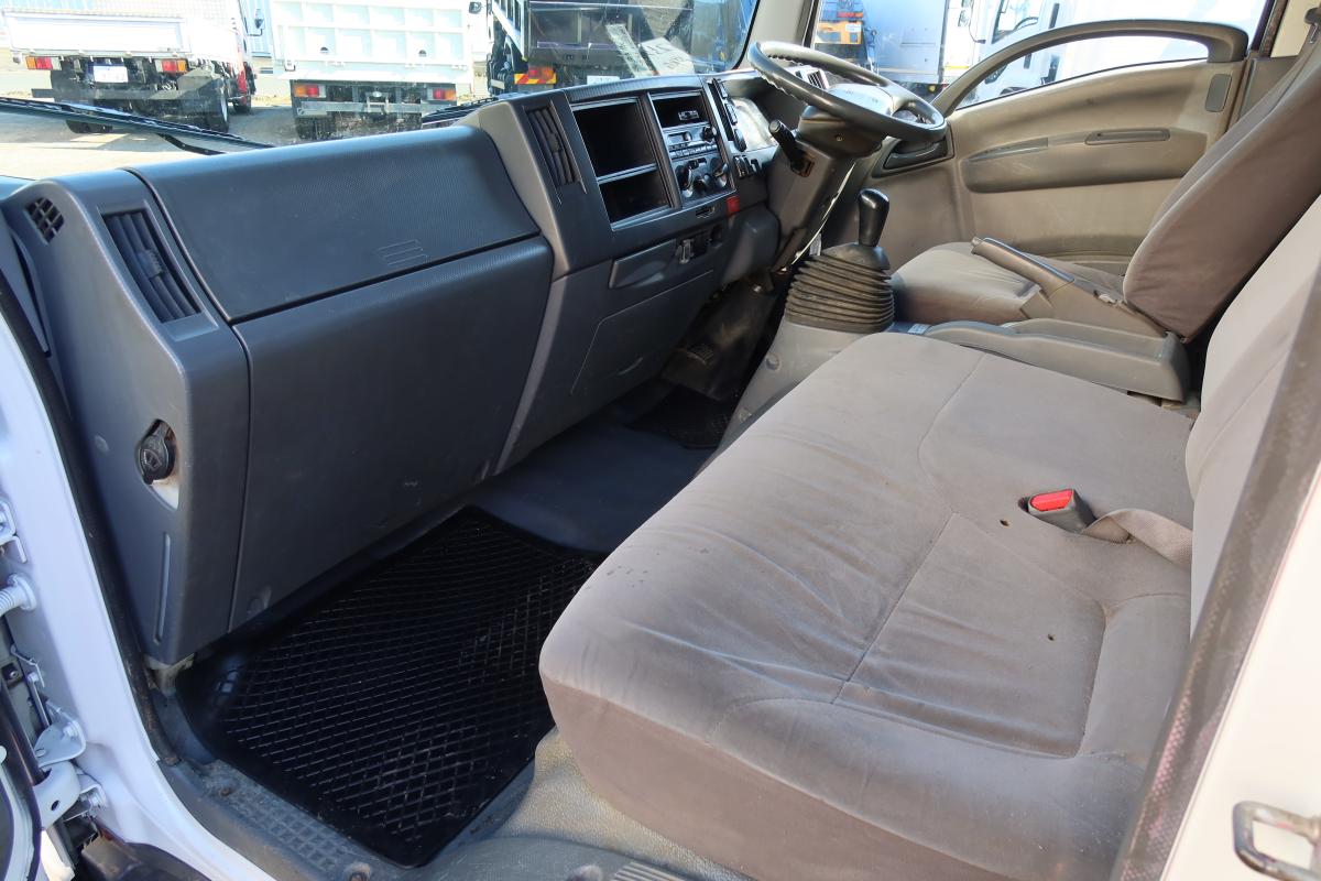 ワイドロング平ボディー 積載4600kg 床鉄板張り 車検付き|中古トラックの販売・買取・査定のアイナビ