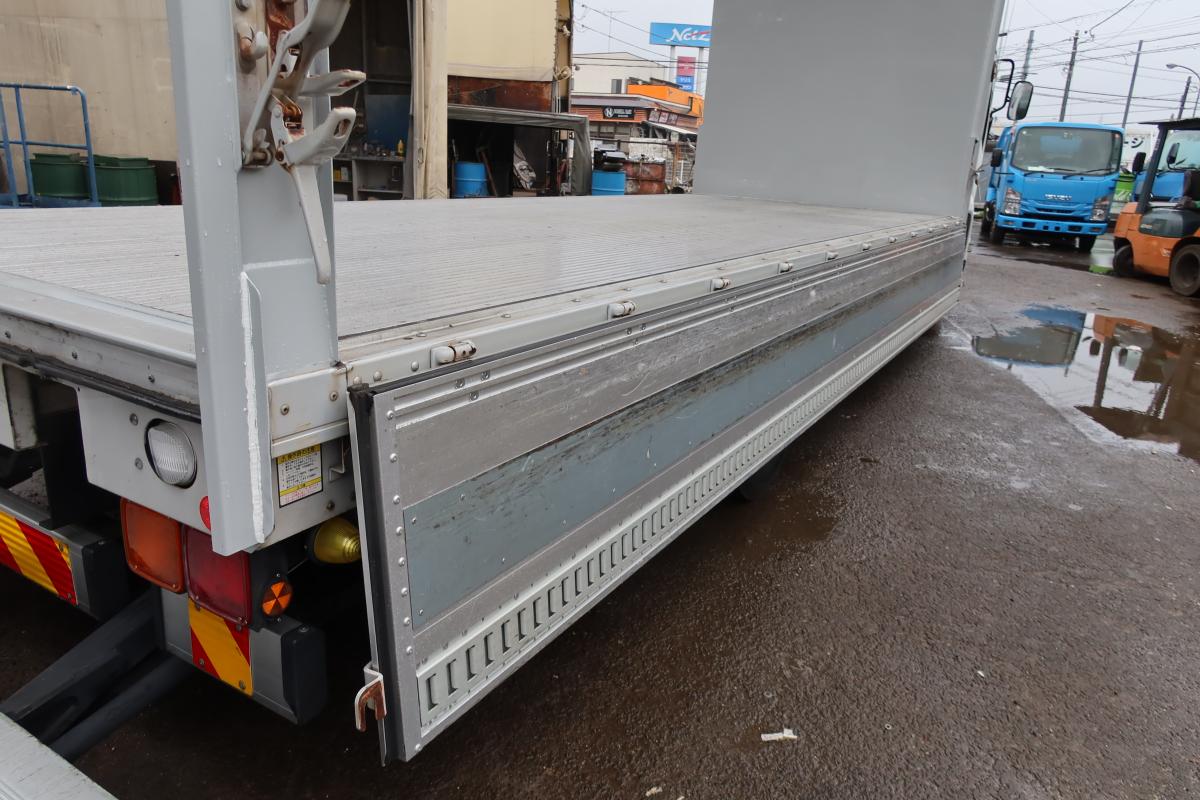 ベッドレス 標準幅 62ボディ 跳ね上げゲート付 車検付き|中古トラックの販売・買取・査定のアイナビ