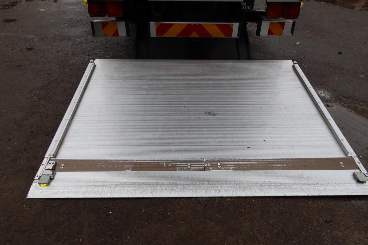 ベッドレス 標準幅 62ボディ 跳ね上げゲート付 車検付き|中古トラックの販売・買取・査定のアイナビ