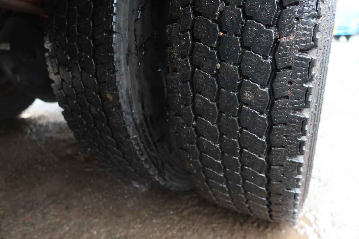 ベッドレス 標準幅 62ボディ 跳ね上げゲート付 車検付き|中古トラックの販売・買取・査定のアイナビ