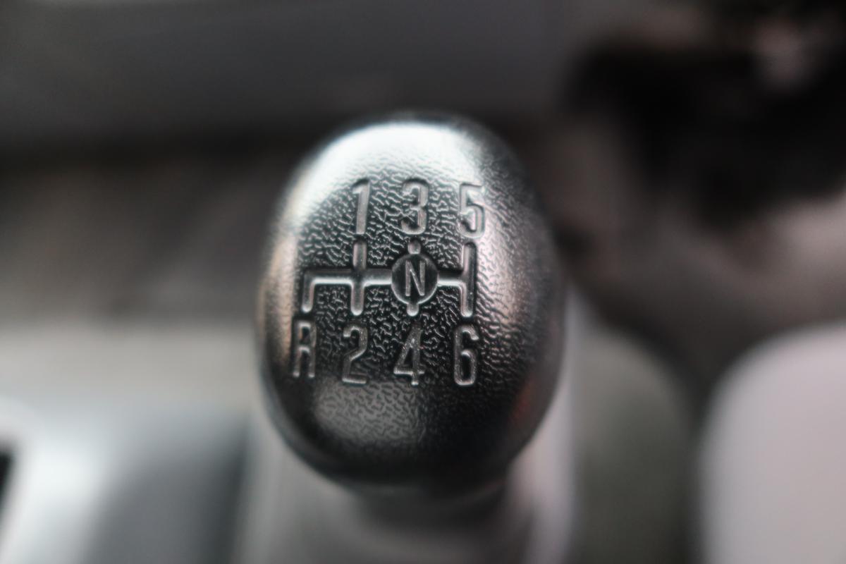 ベッドレス 標準幅 62ボディ 跳ね上げゲート付 車検付き|中古トラックの販売・買取・査定のアイナビ