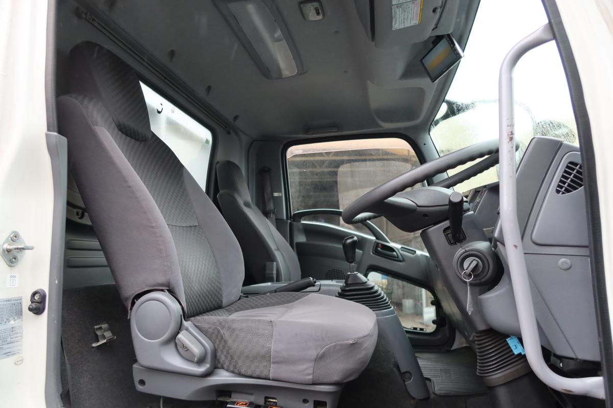 ベッドレス 標準幅 62ボディ 跳ね上げゲート付 車検付き|中古トラックの販売・買取・査定のアイナビ